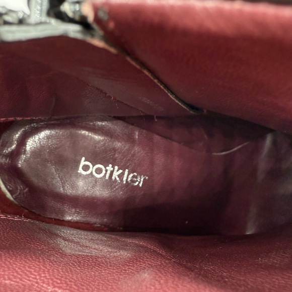 Botkier Black Ankle Boots with Triple Zipper Detail & Heeled Silhouette Size 37 - Picture 16 of 16